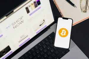 Người chơi kiểm tra độ uy tín của casino online trước khi nạp tiền