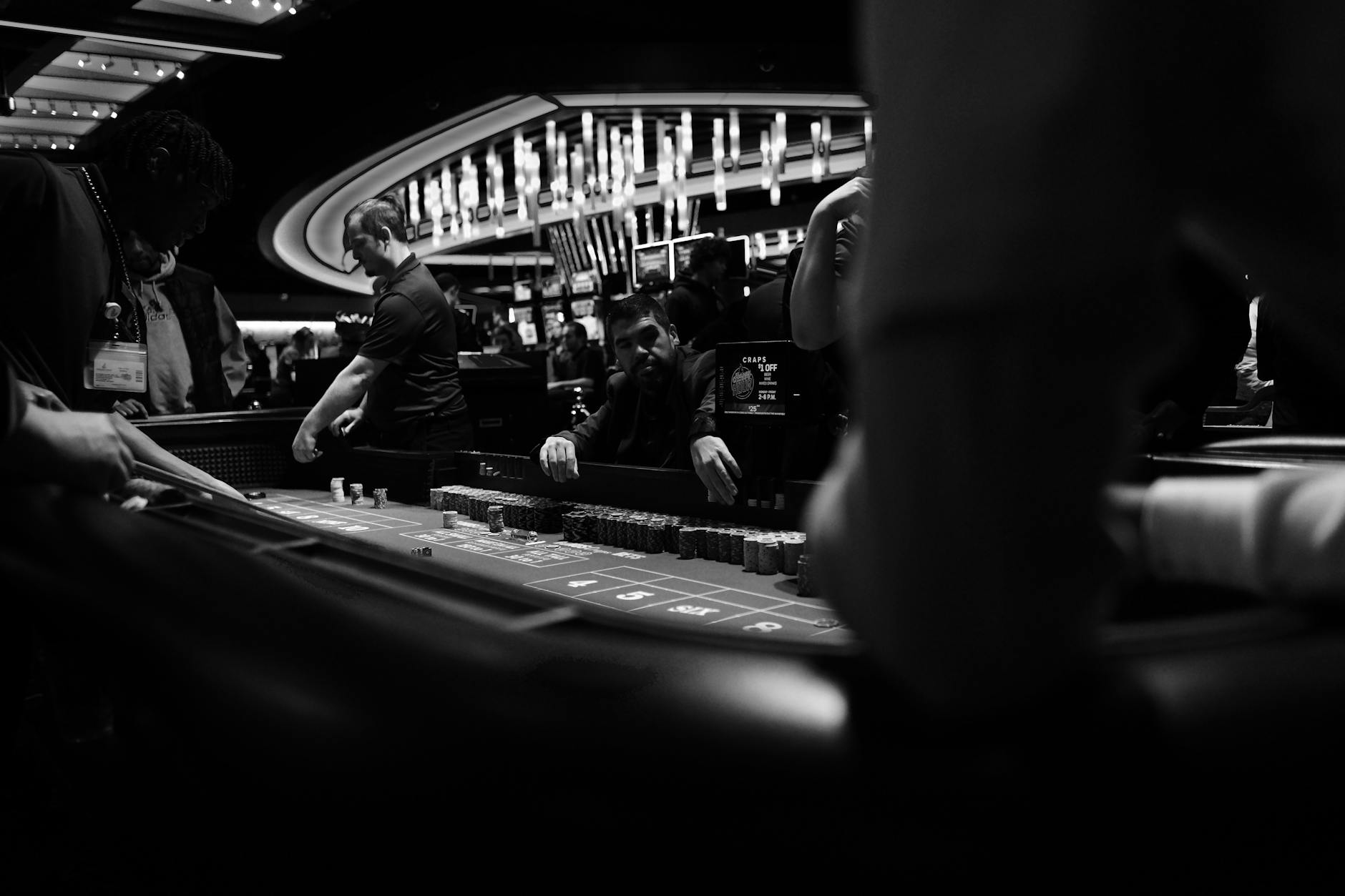 Người chơi ghi ngân sách và kế hoạch cược trước phiên casino